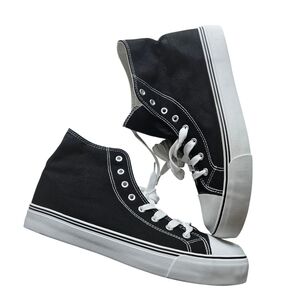 Amazon Black And White High Top Lace Up Sneakers NWOT